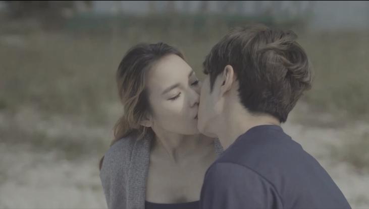 sex ane Gọi đĩ xả stress, ai ngờ gặp ngay cô đồng nghiệp khinh người